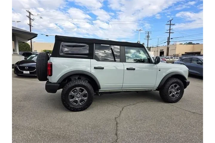 $33651 : Ford Bronco 2022 4x4 Big Ben image 3