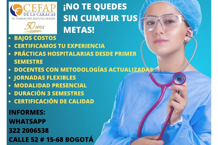 Técnico Auxiliar de Enfermería image 1