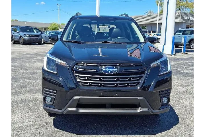 $32370 : Subaru Forester 2024 AWD Lim image 2