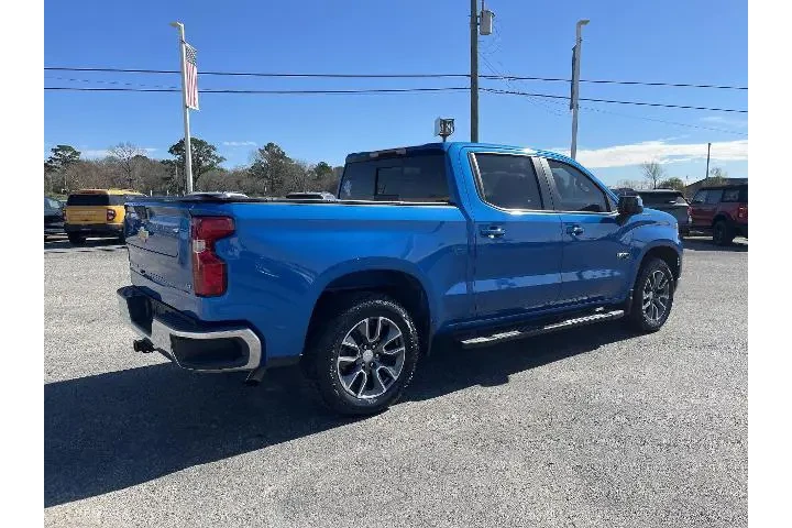 $29900 : Chevrolet Silverado 1500 202 image 2