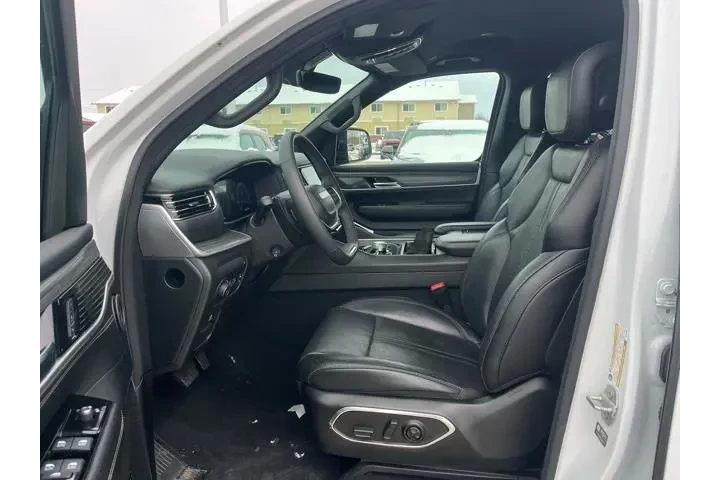 $39989 : Jeep Wagoneer L 2024 4x4 Ser image 8