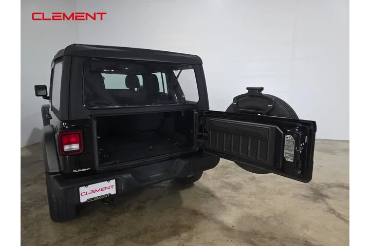 $27000 : Jeep Wrangler 2023 4x4 Sport image 9