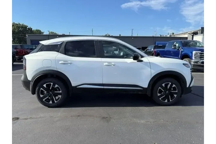 $26995 : Nissan Kicks 2026 AWD SV 4dr image 6