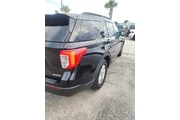 $28064 : Ford Explorer 2023 AWD XLT 4 thumbnail
