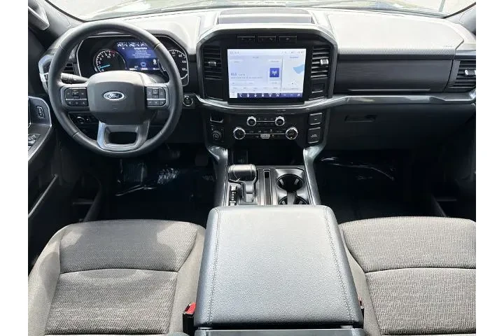 $39887 : Ford F-150 2023 4x4 XL 4dr S image 2