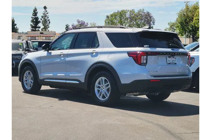 $38488 : Ford Explorer 2025 Active 4d image 2