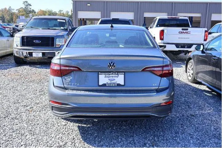 $17859 : Volkswagen Jetta 2023 SE 4dr image 3