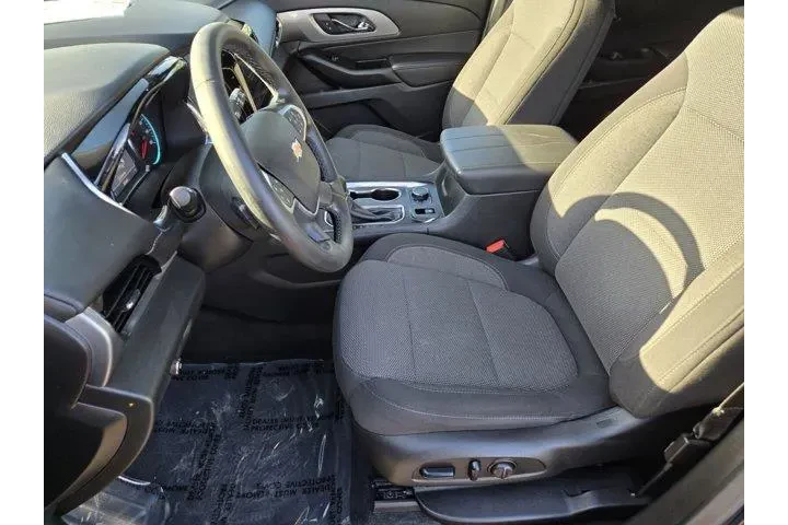 $32991 : Chevrolet Traverse 2023 LT C image 10