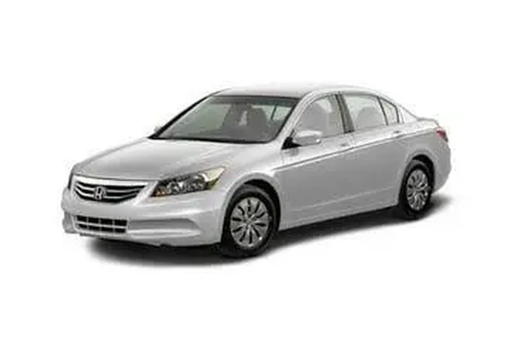 $8842 : Honda Accord 2012 LX 4dr Sed image 1