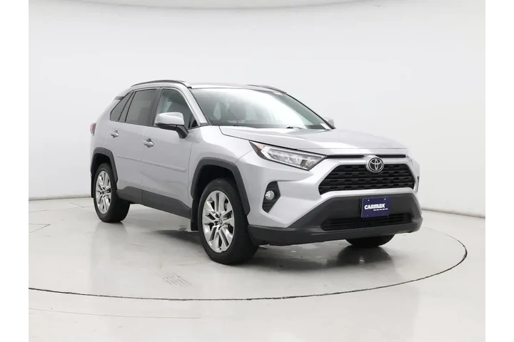 $28998 : Toyota RAV4 2021 XLE Premium image 1