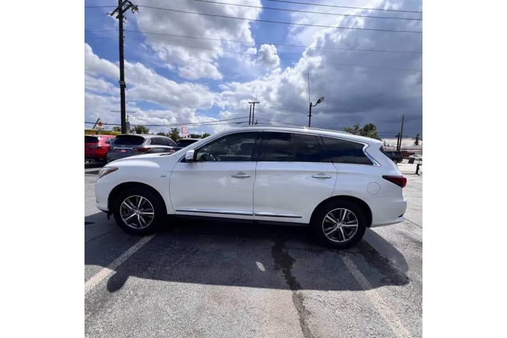 $15495 : 2017 QX60 image 10