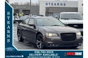 Chrysler 300 2021 S V6 4dr S en Raleigh