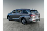 $36882 : Toyota Sienna 2022 LE 8-Pass thumbnail