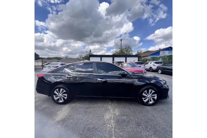 $22900 : 2025 Altima 2.5 S image 6