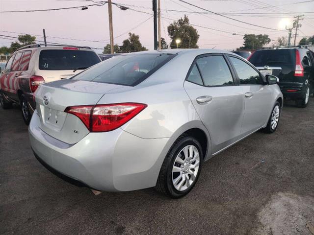 $12599 : 2018 Corolla LE image 5