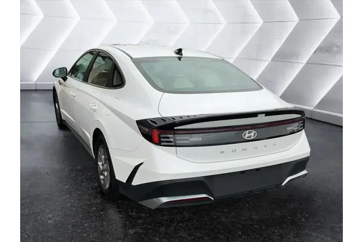 $26900 : Hyundai SONATA 2025 SE 4dr S image 7
