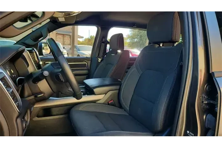 $35844 : Ram 1500 2024 4x2 Big Horn 4 image 10