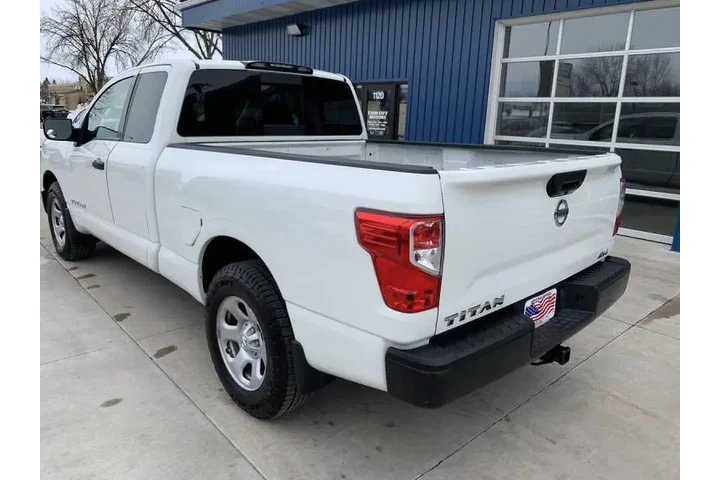 $19990 : 2018 Titan S image 9