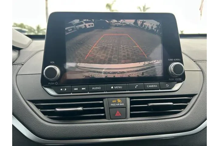 $14995 : Nissan Altima 2020 2.5 SV 4d image 10