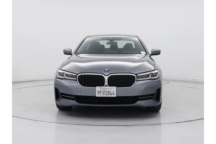 $30998 : BMW 5 Series 2023 530e 4dr S image 5