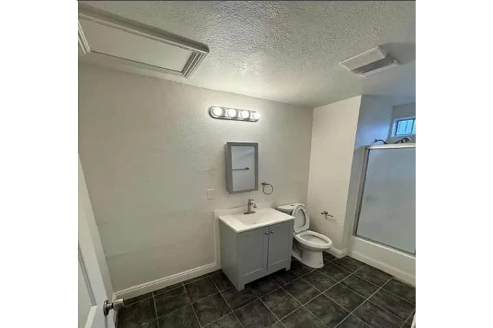 $950 : 3 Sur de Los Ángeles. Esta image 1