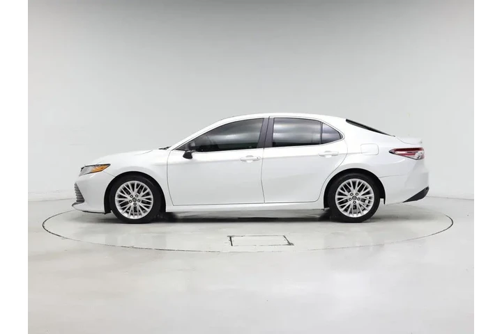 $18998 : Toyota Camry 2018 XLE 4dr Se image 3