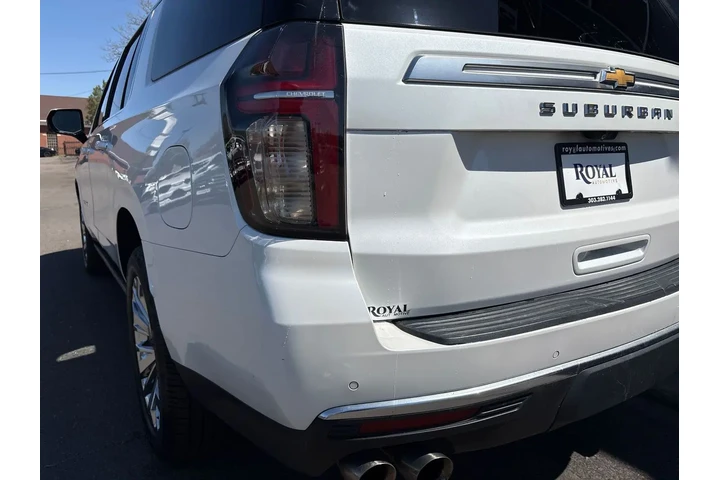 $47995 : 2021 Suburban 4WD High Country image 8