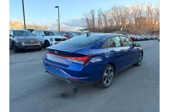$18900 : Hyundai ELANTRA 2023 SEL 4dr image 3