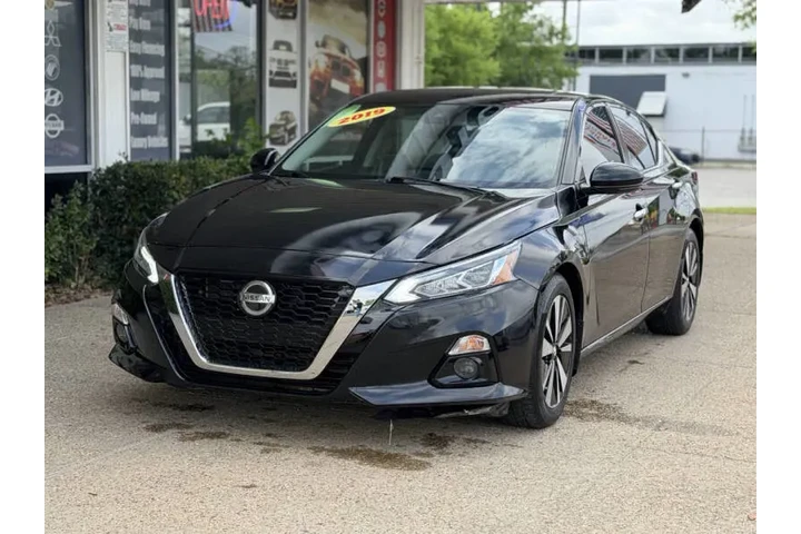 $16999 : 2019 Altima 2.5 SL image 6