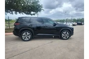 $16495 : Nissan Rogue 2021 SV 4dr Cro thumbnail