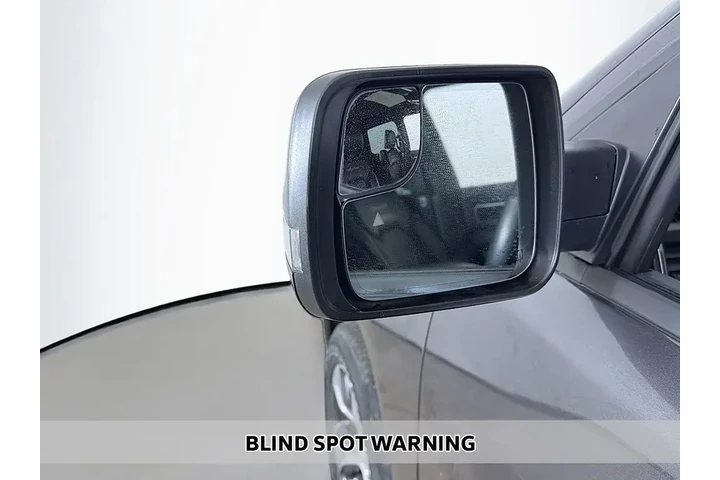 $38599 : Ram 1500 2023 4x4 Laramie 4d image 5