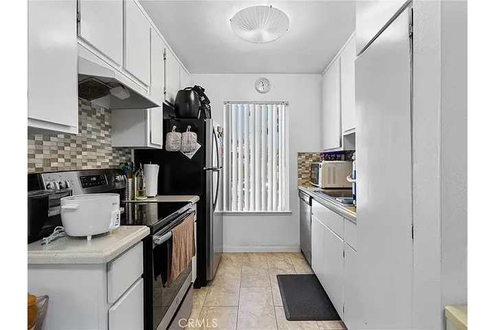 $3000 : SINGLE 3BEDROOM HOUSE FOR RENT image 3