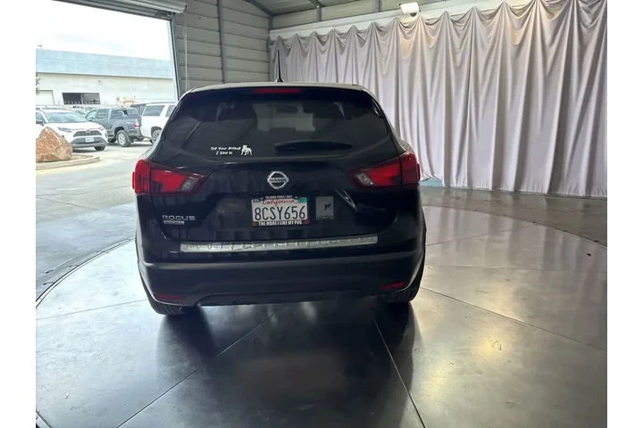 $10084 : Nissan Rogue Sport 2017 S 4d image 7