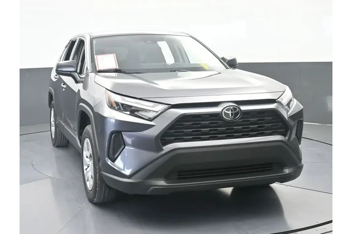 $25995 : Toyota RAV4 2024 LE 4dr SUV image 9