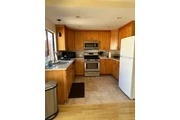 $1700 : South-Gate 2 & 3 Bath thumbnail