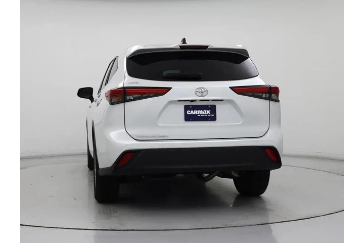 $35998 : Toyota Highlander 2023 L 4dr image 6