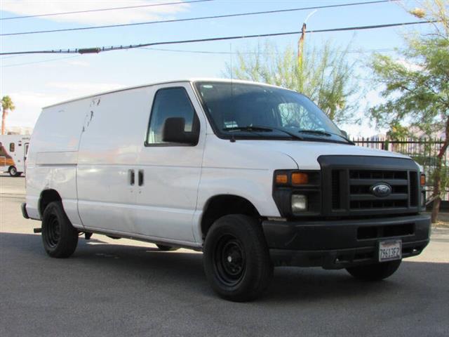 $9995 : 2011 E-Series E-150 image 2