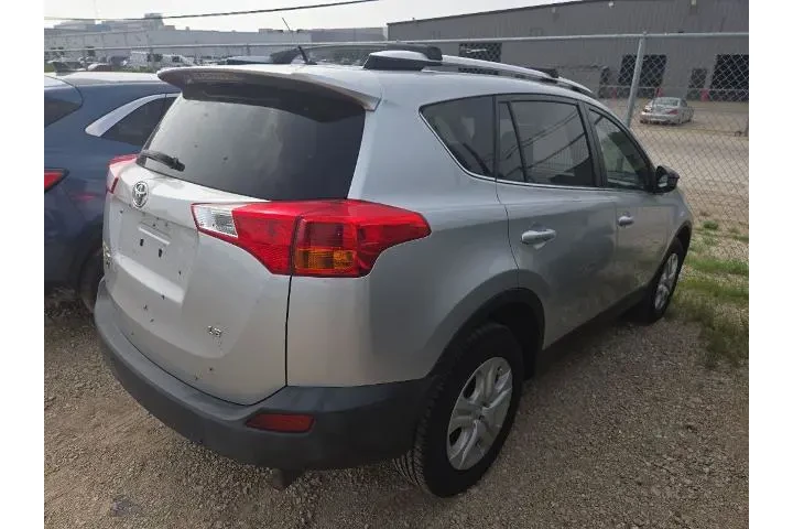 $14497 : Toyota RAV4 2015 LE 4dr SUV image 3