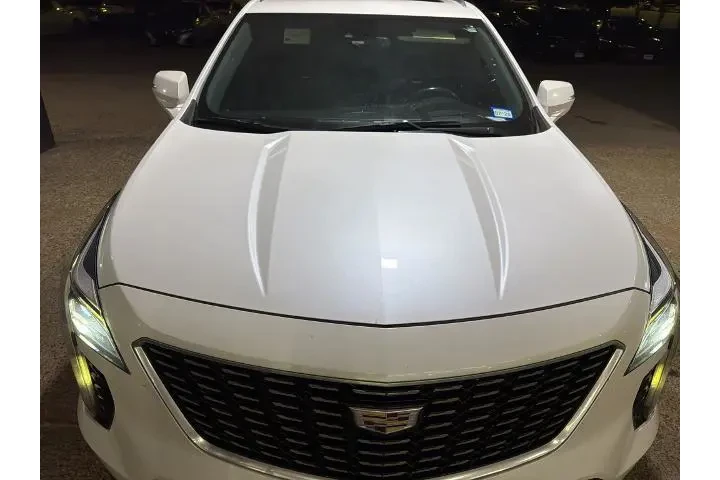 $22876 : Cadillac XT4 2021 Premium Lu image 1