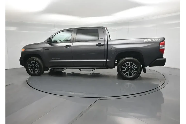 $36947 : Toyota Tundra 2017 4x4 SR5 4 image 5