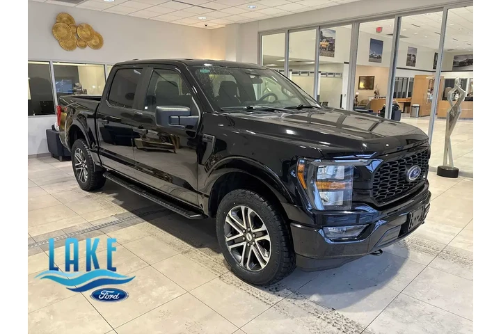 $34974 : Ford F-150 2023 4x4 XL 4dr S image 1