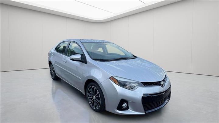 2016 Corolla L image 2