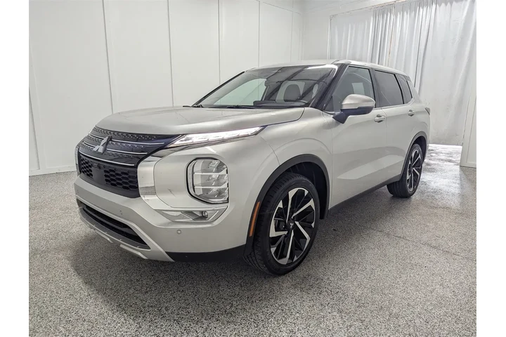 $25997 : Mitsubishi Outlander 2024 SE image 5