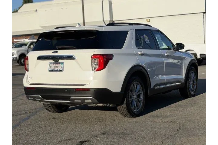 $32995 : Ford Explorer 2023 XLT 4dr S image 6