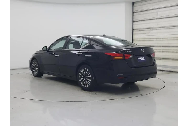 $19998 : Nissan Altima 2023 2.5 SV 4d image 2