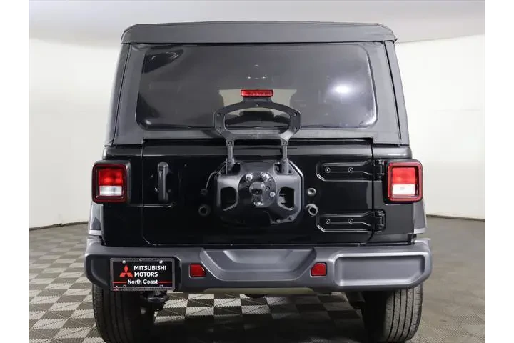 $29893 : Jeep Wrangler 2023 4x4 Sahar image 9