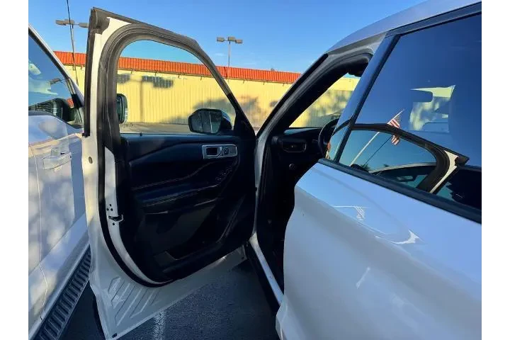 $34376 : Ford Explorer 2022 AWD ST 4d image 6