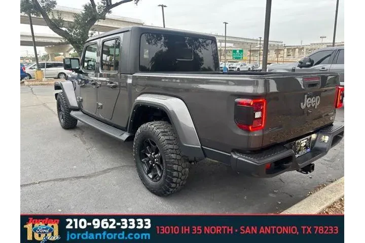 $31595 : Jeep Gladiator 2022 4x4 Over image 6