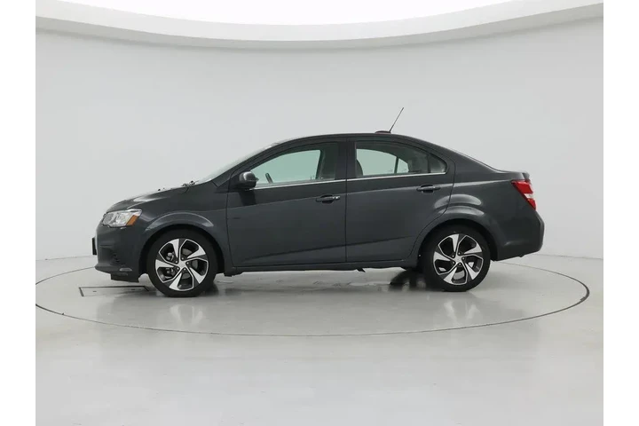 $12998 : Chevrolet Sonic 2018 Premier image 3