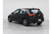 $12998 : Volkswagen Golf 2017 TSI Wol thumbnail